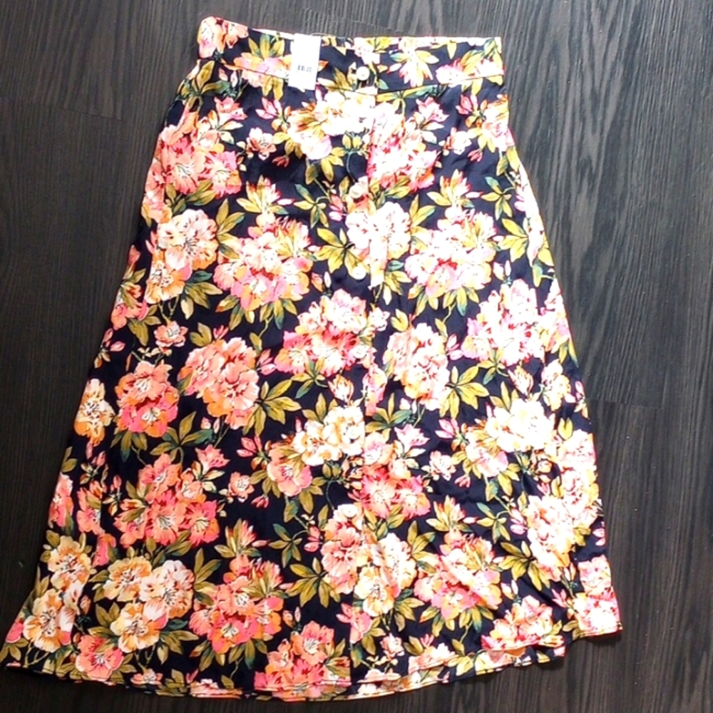 Loft women's skirt size m
